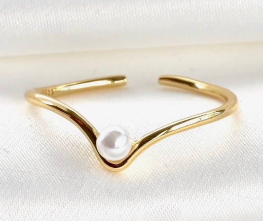 The Pearl Wave Earring | Preorder